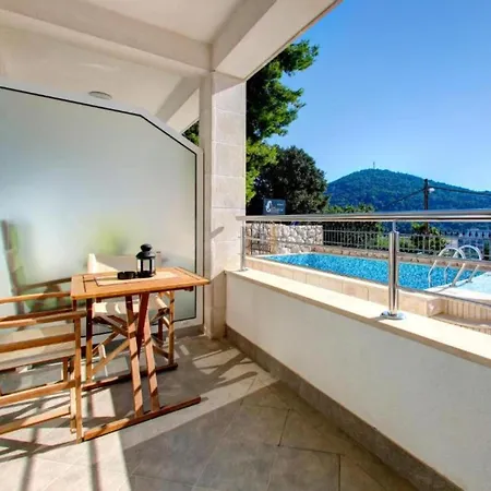 One-bedroom With Balcony And Sea View Supreme Dubrovnik
