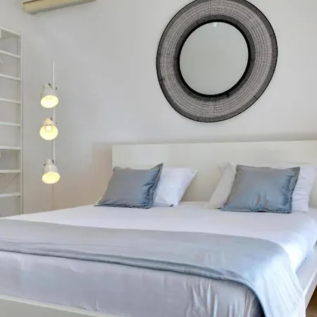 One-bedroom With Balcony And Sea View Supreme