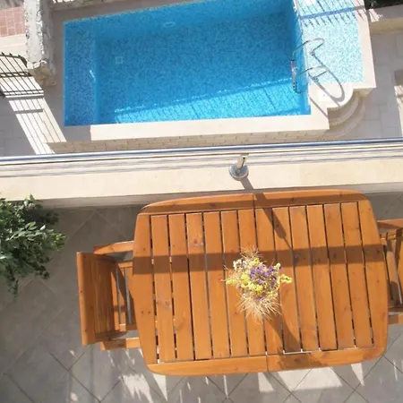 One-bedroom With Balcony And Sea View Supreme *