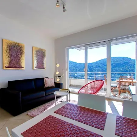 One-bedroom With Balcony And Sea View Supreme * Dubrovnik