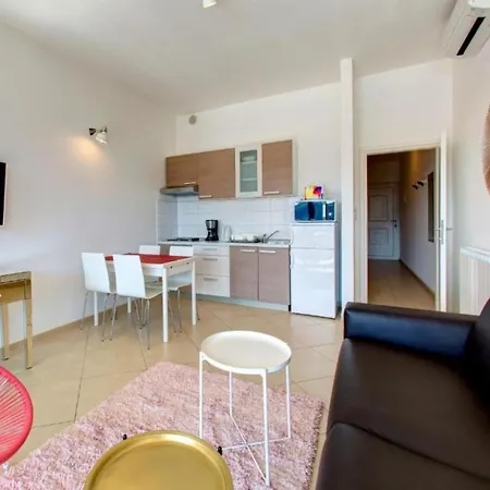 One-bedroom With Balcony And Sea View Supreme 아파트 두브로브니크