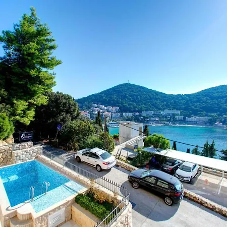 One-bedroom With Balcony And Sea View Supreme *